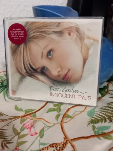 Delta goodrem mini - goodrem,